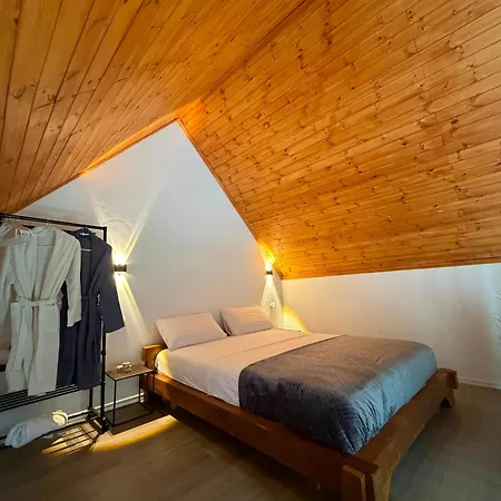 Sky Lodge Nderlysaj