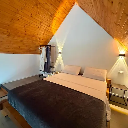 Sky Lodge Nderlysaj